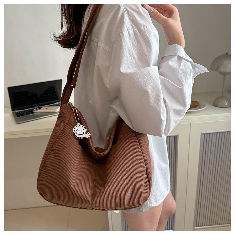 Trendige Damen-Freizeit-Crossbody-Knödeltasche im koreanischen japanischen Stil mit großem Fassungsvermögen