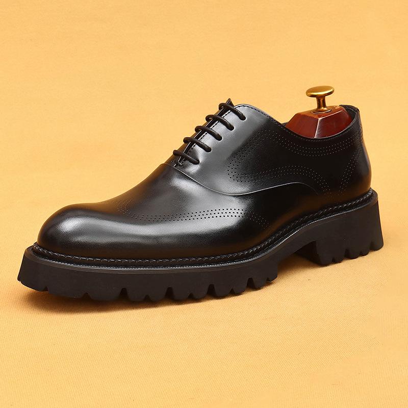 

Кожаные туфли для делового костюма, повседневные, на толстой подошве, с гравировкой, свадебные мужские туфли 46 чёрный