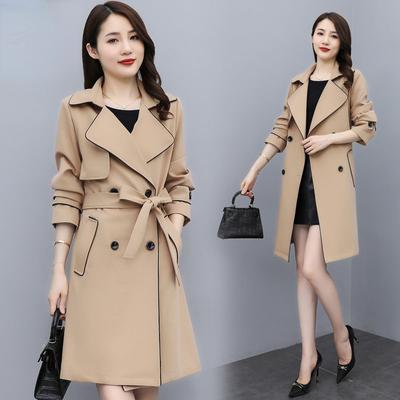 Modischer Damen Trenchcoat mit Taillengürtel für den Herbst