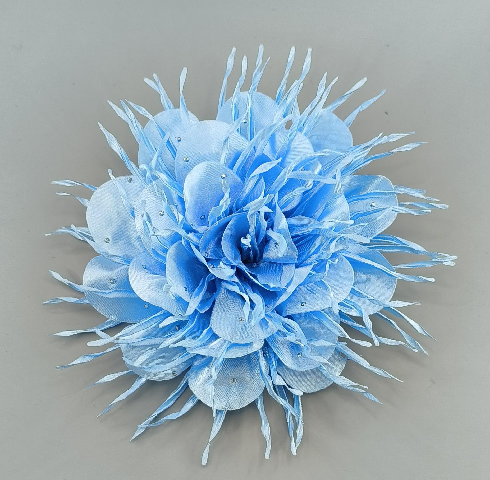 

Цветочная брошь One Size синий