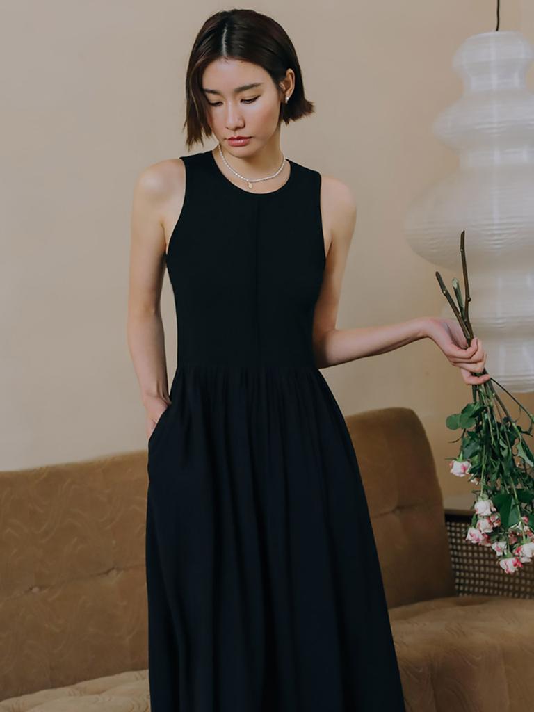 Laengsseon Ls_Round Sleeveless Long Dress