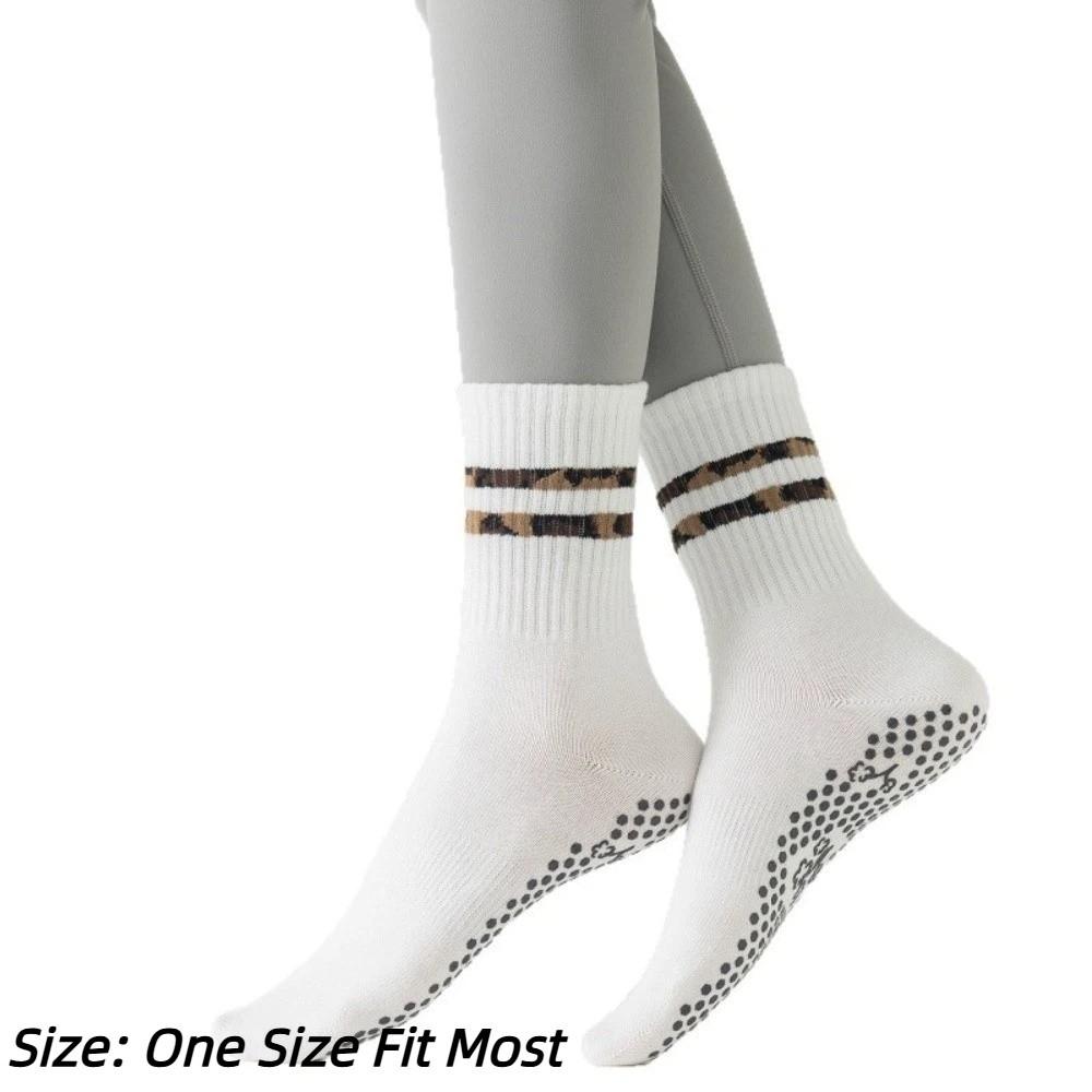 Breathable Pilates Socks for Women Cotton Mid Tube Socks Floor Socks  for Fitness Exercise