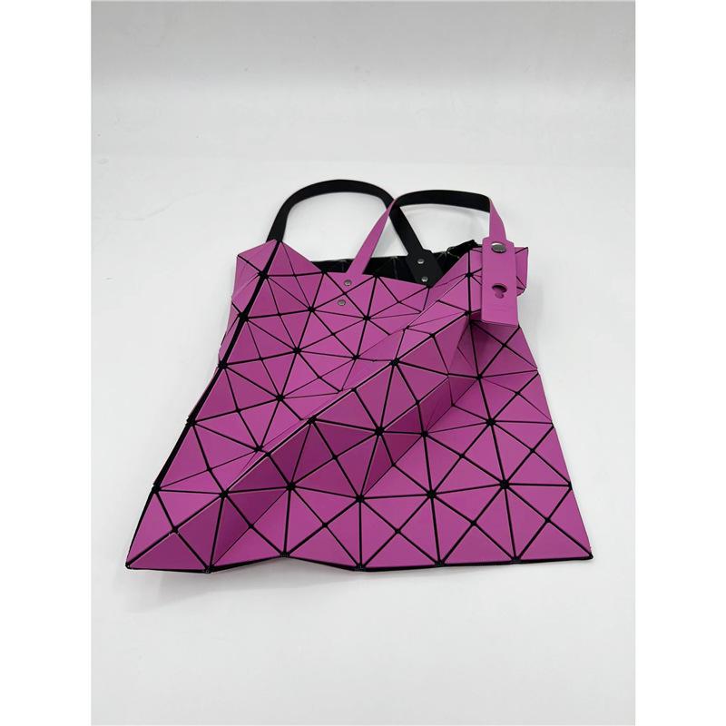 

Japanese Frosted Diamond Pattern Shoulder Tote - Large Capacity Geometric Handbag for Women 34*34 cm