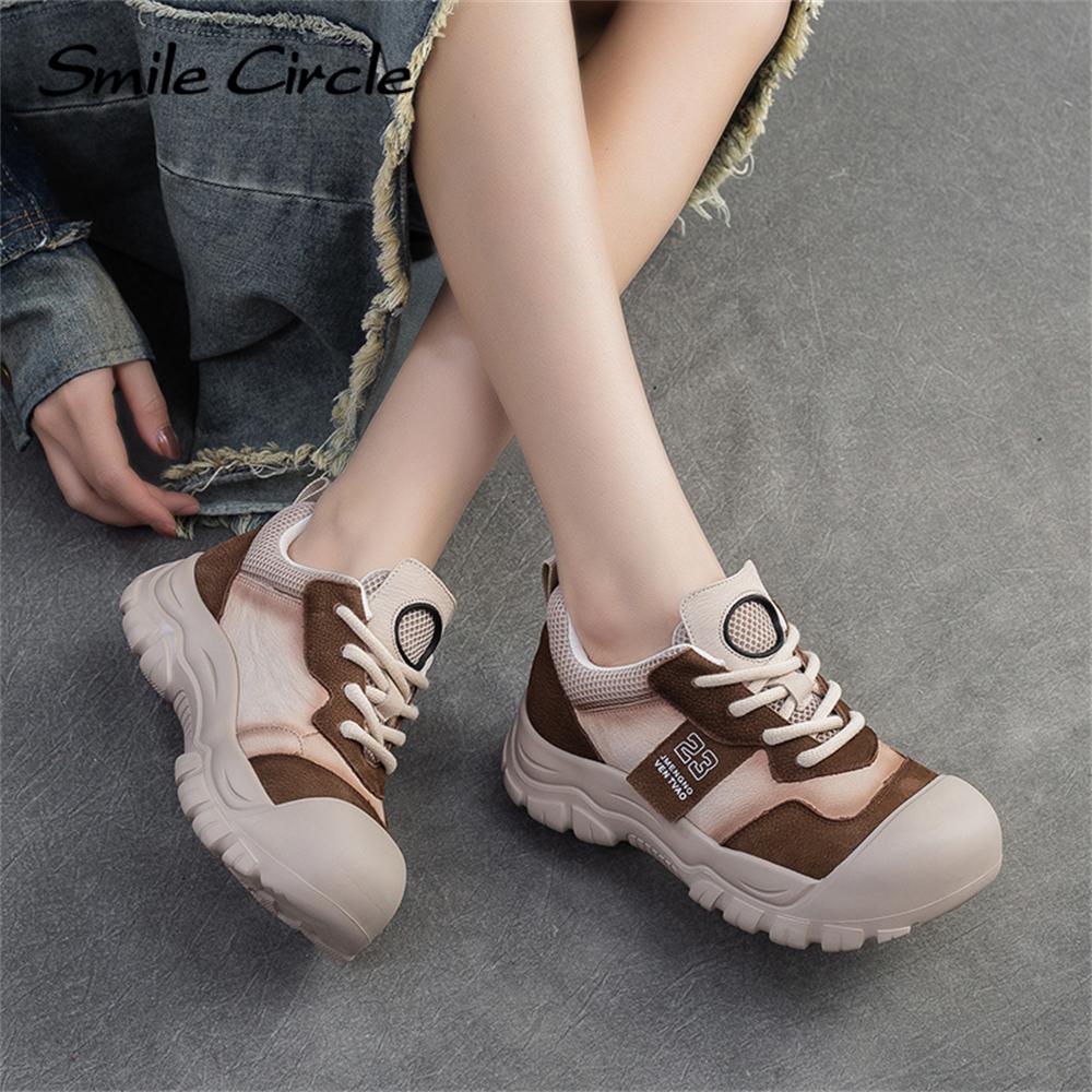 Baskets en cuir véritable pour femmes, chaussures plates à lacets à bout rond, chaussures décontractées et confortables à la mode