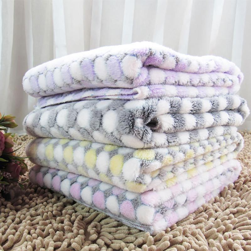 Thick Warm Pet Blanket For Dogs And Cats Soft Plush Fleece Mat Cozy Kennel Pad Pet Bed Cushion Comfortable Pet Furniture Accessory