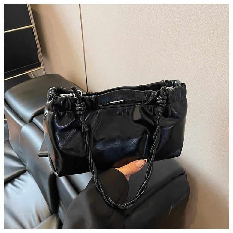 Ielgy Fashionable All-Match Messenger Bag Summer Shoulder Underarm Bag