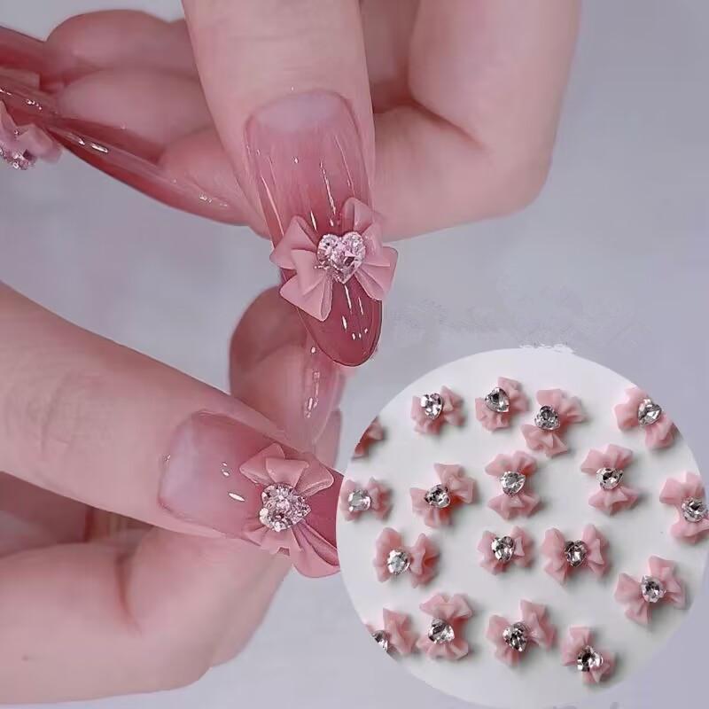 

10 шт., подвески для дизайна ногтей, бант из смолы, инкрустированный жемчугом, круглые стразы «Любовь», 3D аксессуары для ногтей, дизайн в форме сердца, детали для ногтей