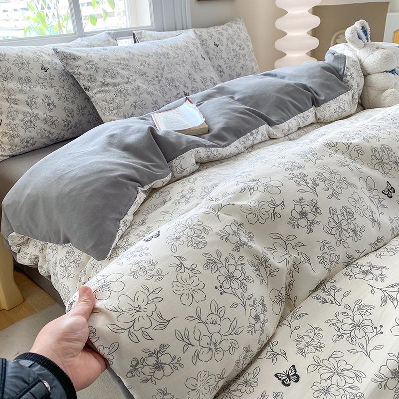 New Aerobic Knitted Double Yarn Four-piece Set Small Fresh Skin-friendly Three-piece Set Household Bedding Set Four Seasons Universal