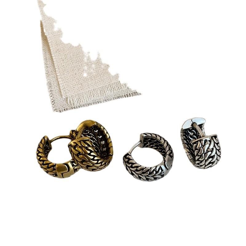 Retro And Old Twist Metal Circle Ear Buckle Women'S Niche Personality Unique Exquisite Fashion Versatile Earrings
