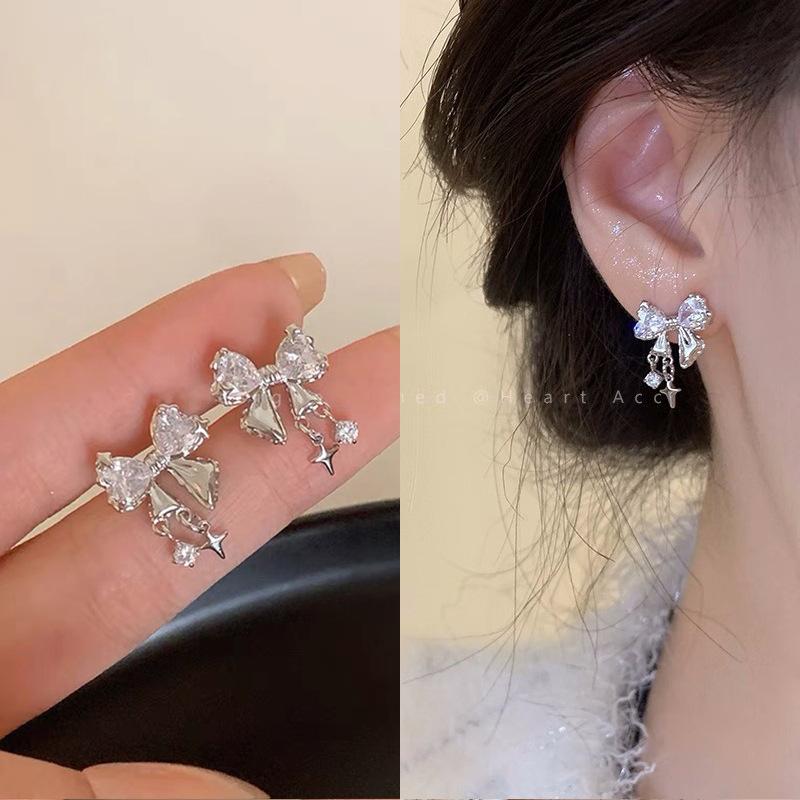 Silver needle pearl zircon earrings women's Korean ins mini stud earrings niche fashion temperament Mori earrings