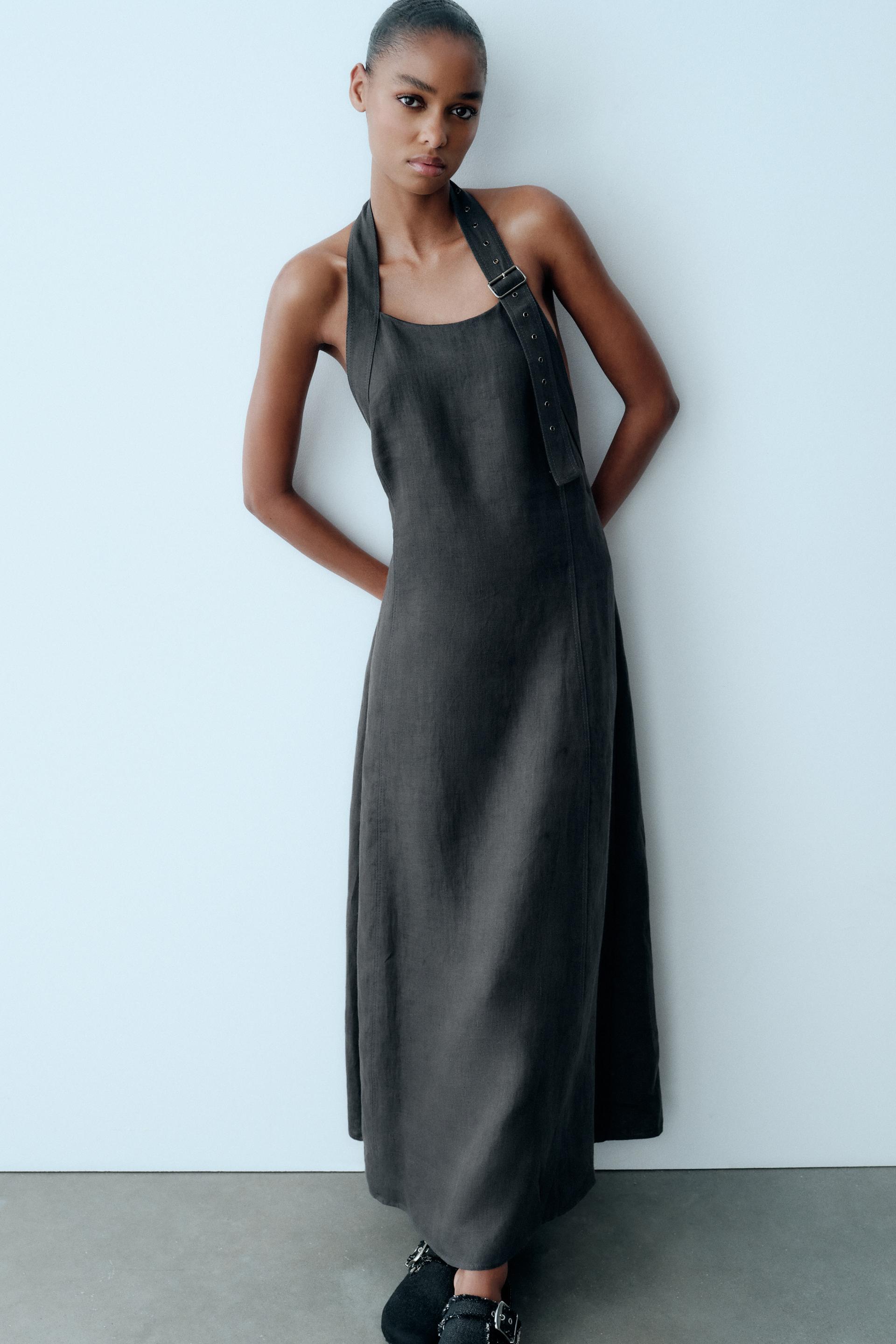 

ЛЬНЯНОЕ ПЛАТЬЕ С ВЫРЕЗОМ