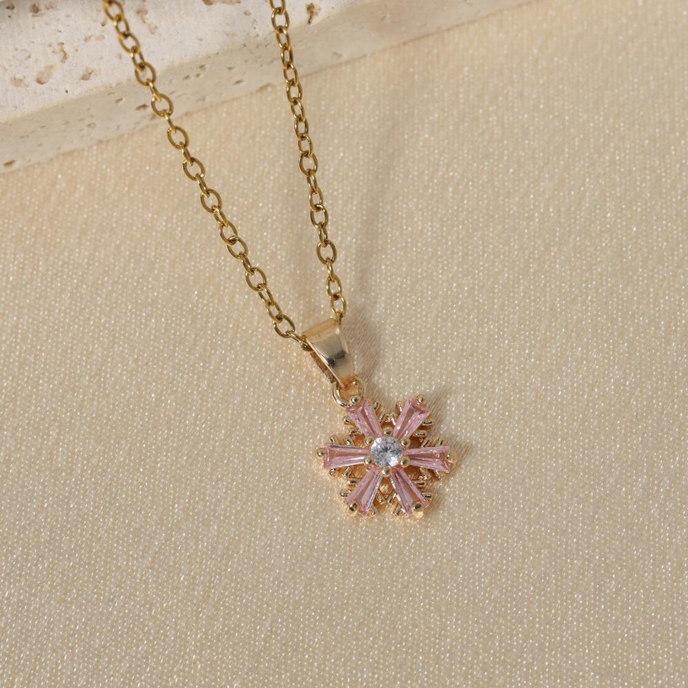 Simple Colorful Snowflakes Pendant Necklaces for Women Fashion Zirconia Necklace Wedding Party Jewelry Accessories Christmas Gift