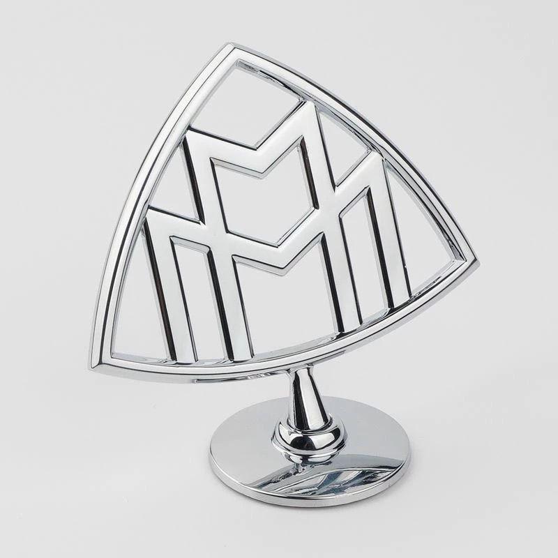 Samolepka znaku na kapotu Mercedes-Maybach pro úpravu auta