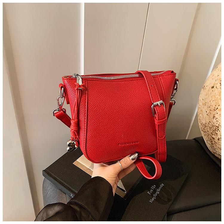 

Fashion casual bucket bag women s spring new women s bag large-capacity tote bag portable shoulder bag красный