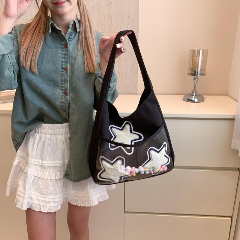 Stylish Large Capacity Shoulder Tote Bag For Women Ideal For Spring Fashion And Daily Use