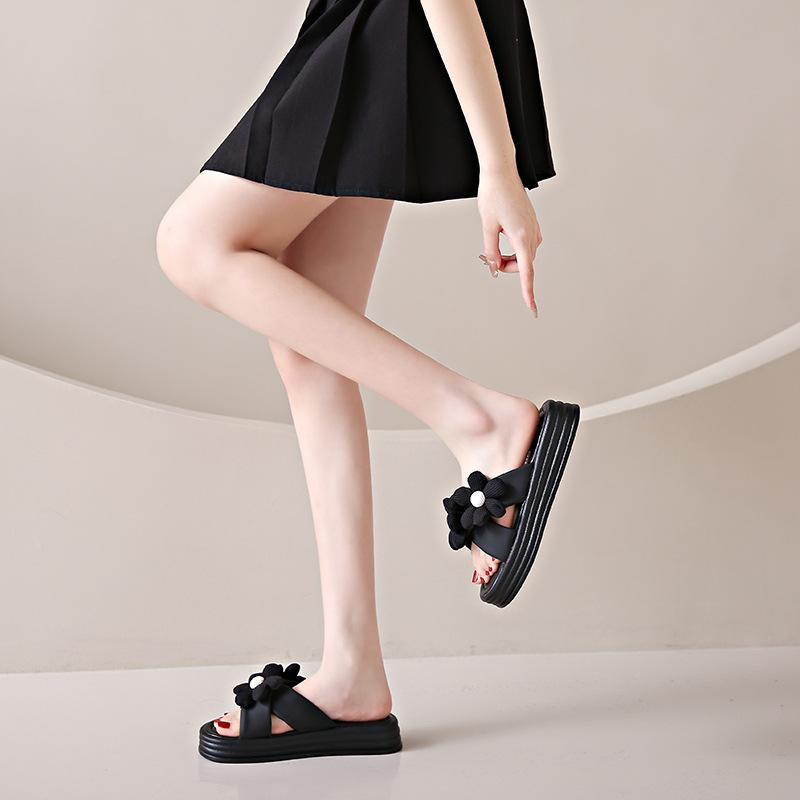 Blumen Badeschuhe Damen Sommerkleidung Urlaub am Meer mit Rock 2025 neue Feen beliebte Sandalen mit dickem Boden