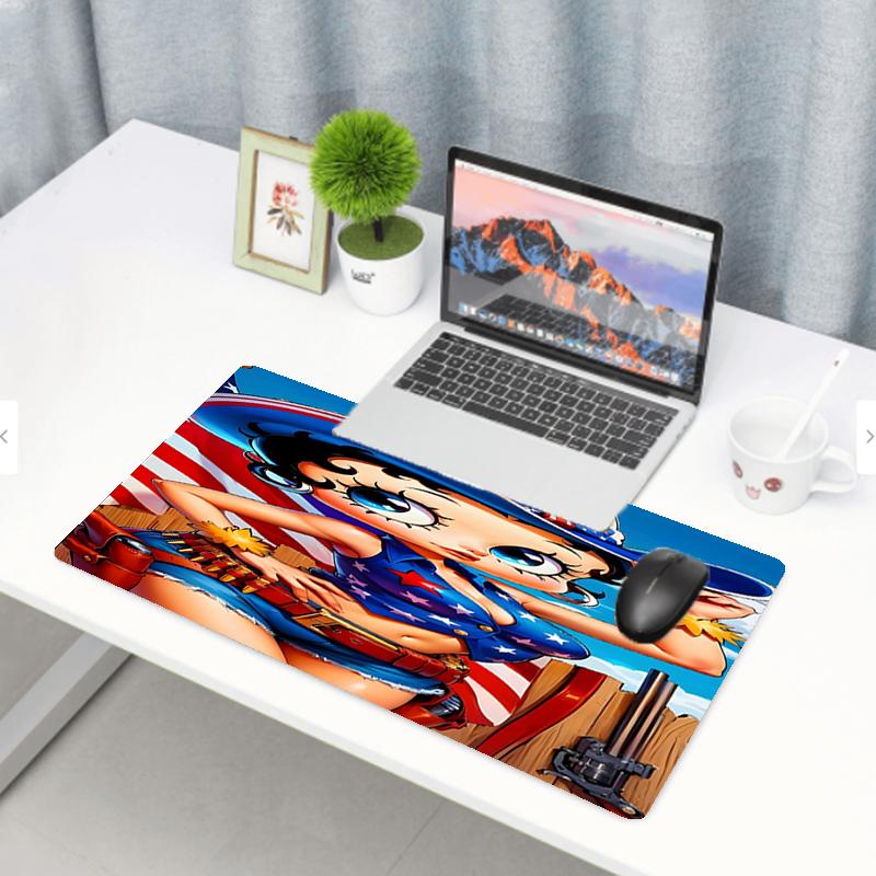 Doll Print Mouse Pad, Anti‑Slip Desktop Keyboard Mat, for PC Laptop Gaming Working Daily Use, Cool Festival Surprise Gift