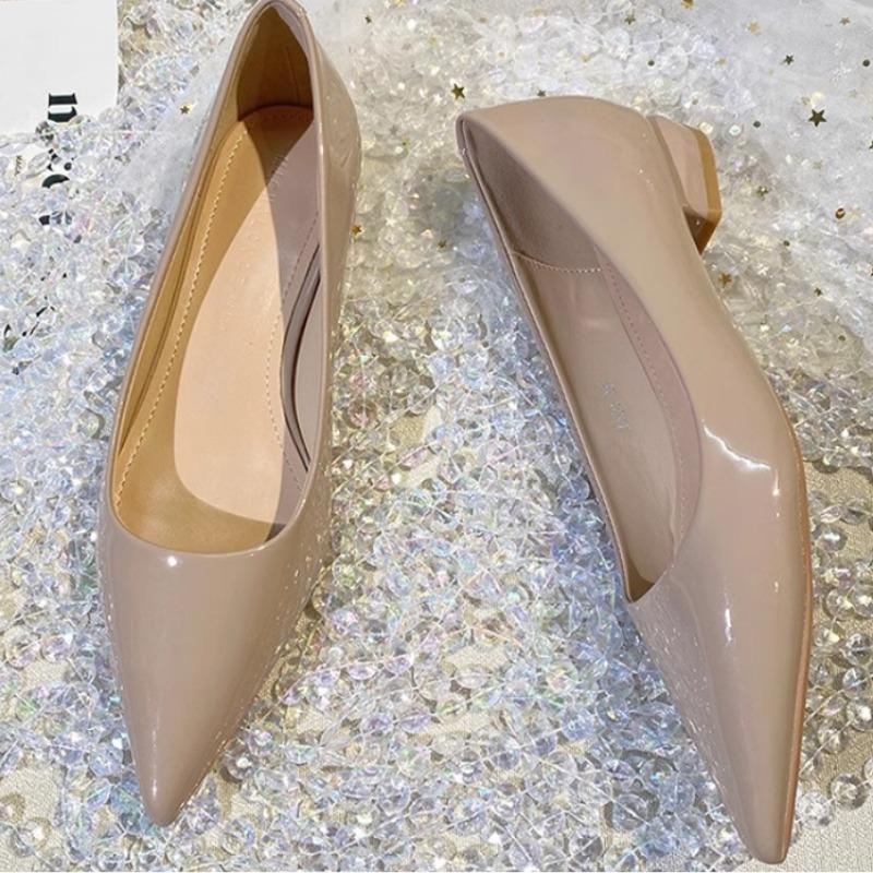 Mode Damen 2024 neue vielseitige Slipper flache Schuhe mit flachem Ausschnitt spitzer Zehenpartie niedrigem Absatz weicher Sohle Beanie-Schuhe