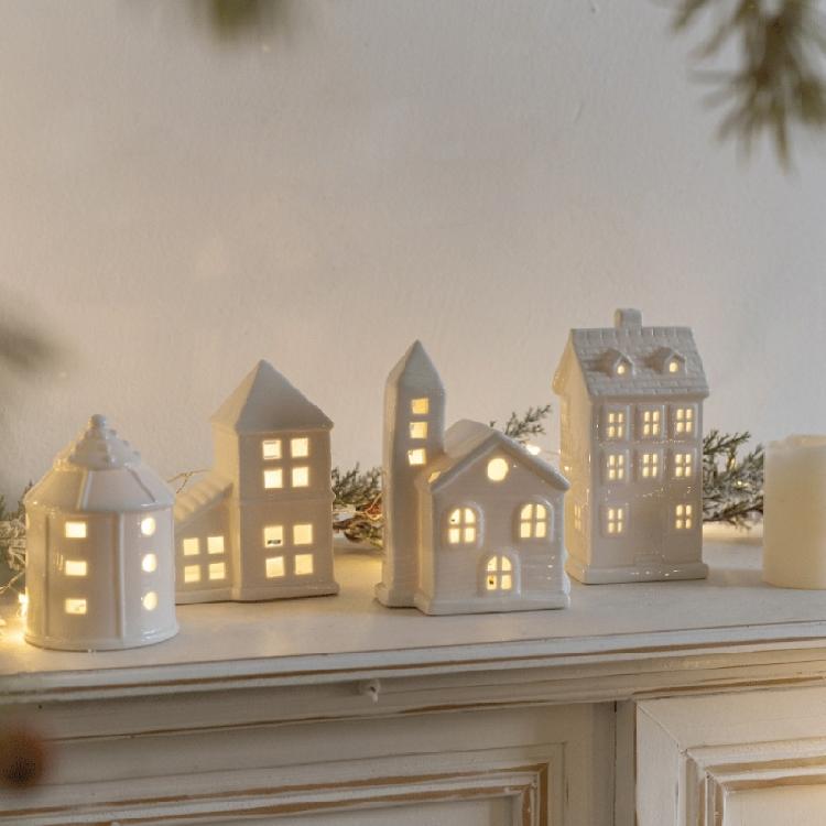 Casa de Vilarejo de Natal Decorativa com LED Cerâmica Edifício Estatueta Estátua para Prateleira Mesa Centros de Mesa Ornamento