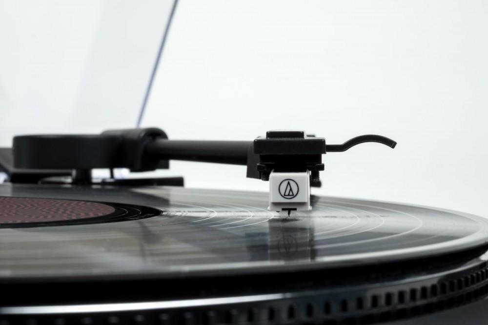 Gramofon w pełni automatyczny Thomson TT350 + wkładka Audio-Technica AT3600L, Thomson