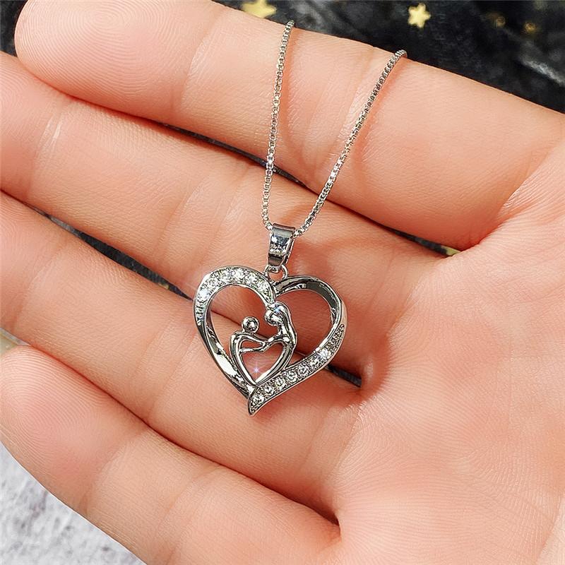 New Mother's Day Women Necklace Heart Love Pendant Mom and Son Hug Design Dazzling Cubic Zirconia Gift Fashion Jewelry