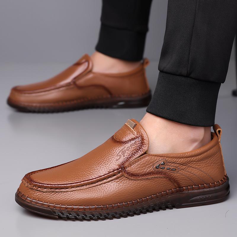 One-pedal Lightweight Middle-aged Shoes, Leather Shoes, Men's Cowhide Low-top Foot-fitting, Beef Tendon Sole Casual Shoes 2025