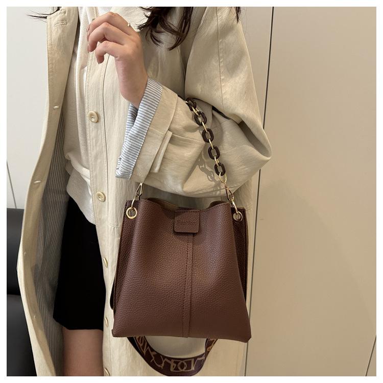 Faux Leather Bucket Bag for Women, Trendy Chain Shoulder Purse, Minimalist Crossbody Handbag KTB