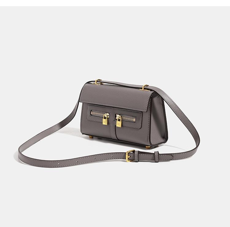 Fashion Classic Shoulder Crossbody Bag Premium PU Material Buckle Design Medium Horizontal Square Daily Versatile Women Bag 20.5cm