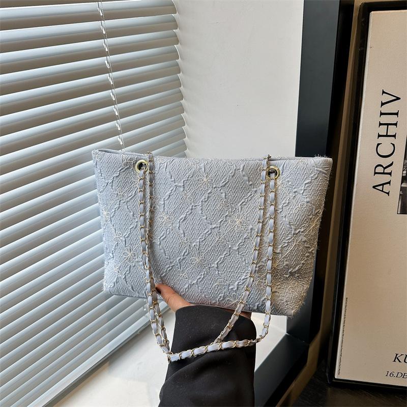 Summer New Solid Color Fashionable Women's Shoulder Bag Casual Underarm Tote Bag Simple Portable Women's Bag