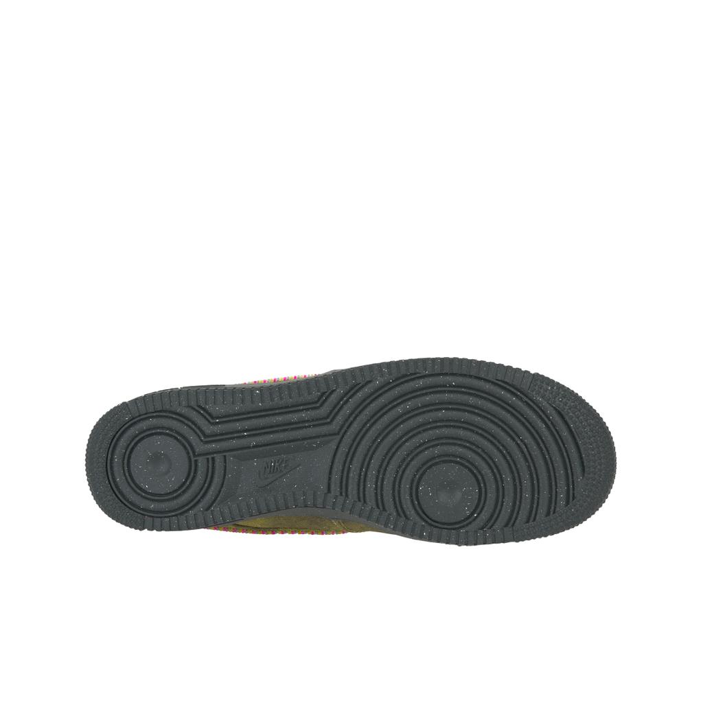Nike נעלי סניקרס לגברים Air Force 1 Low 07 QS Boucle Desert Moss צבעוניות ורוד עז-מידווסט-זהב-ברוק-חום-שחור-אנתרציט IO4474-300