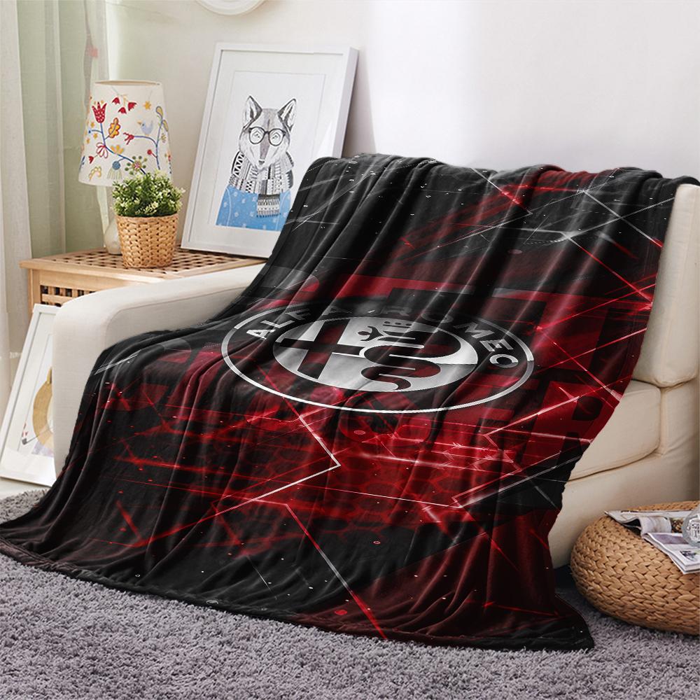 1PC Manta de Franela con Estampado Alpha Romeo, Alta Calidad para Todas las Estaciones, Decoración del Hogar, Calidez y Comodidad, Perfecta para Regalos de Navidad