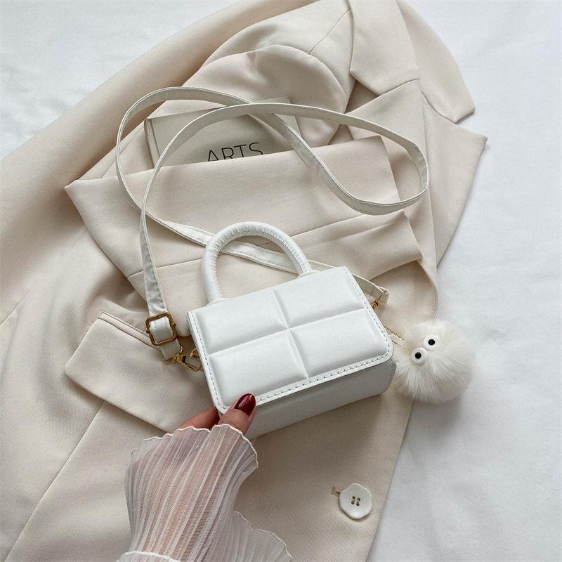 Korean simple and high-end portable small bag women's 2025 summer niche plaid design small square bag trendy shoulder bag