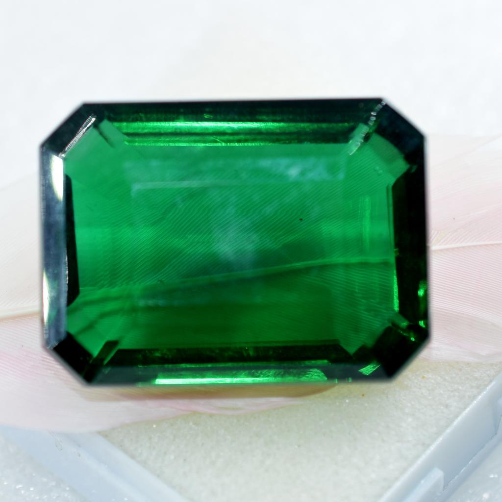 Green Emerald 71.45 Ct Lab-Created Emerald Shape Loose Gemstone