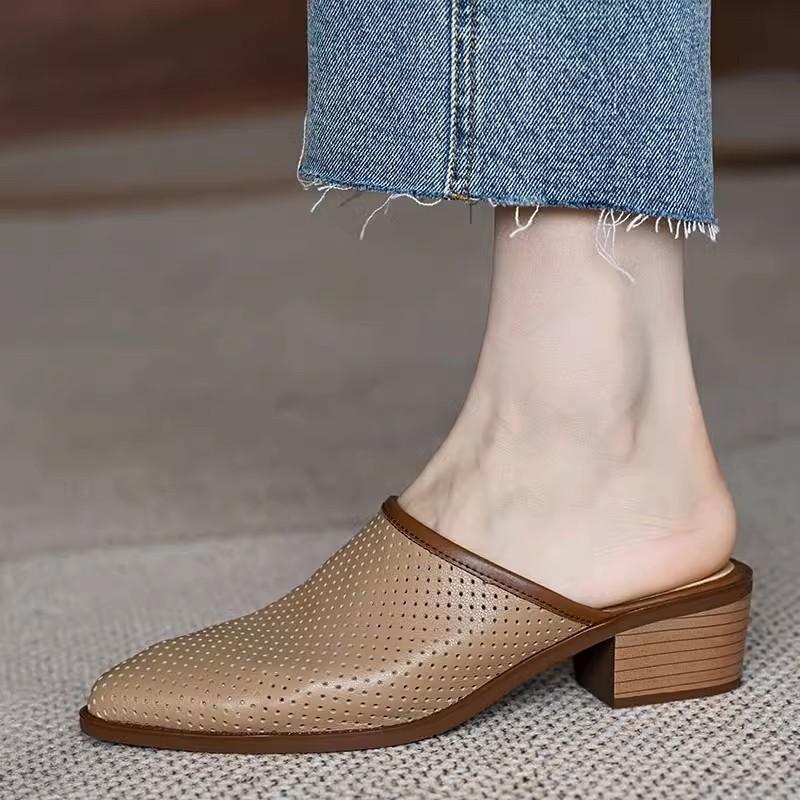 

Полые тапочки женская летняя верхняя одежда 2025 новые дышащие туфли на толстом каблуке lazy muller сандалии на среднем каблуке 40 абрикосовый