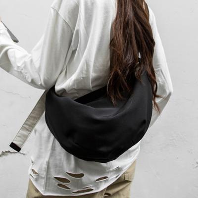 Borsa Hobo a Tracolla in Nylon Casual da Donna Zainetto sul Petto con Cerniera Borsa a Spalla Impermeabile Borsa a Mezza Luna da Viaggio per Donna