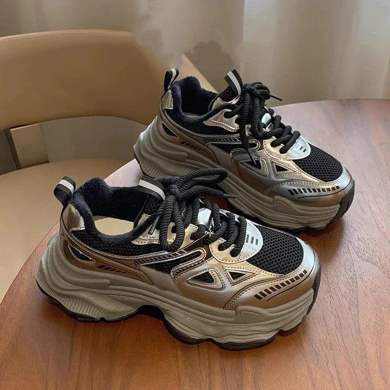 22 new thick-soled heightened mesh breathable and lightweight sports and leisure shoes ins dad shoes