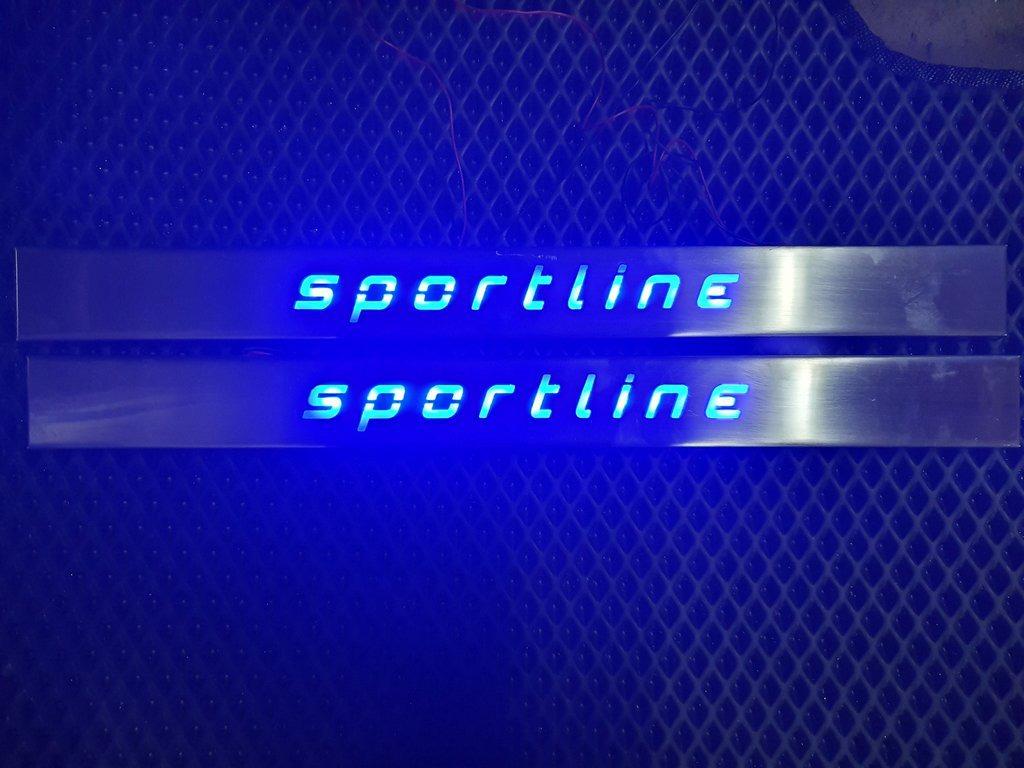 

Накладки на пороги дверей LED короткі (2 шт, нерж.) для Mercedes E-сlass W124 1984-1997 рр.