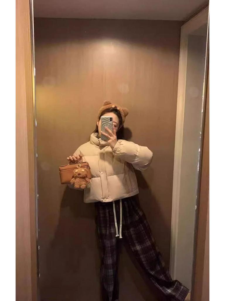 145 Women's Brown Vintage Plaid Wide-Leg Pants, High Waist, Fleece-Lined, Petite Size, Casual Autumn/Winter Style.