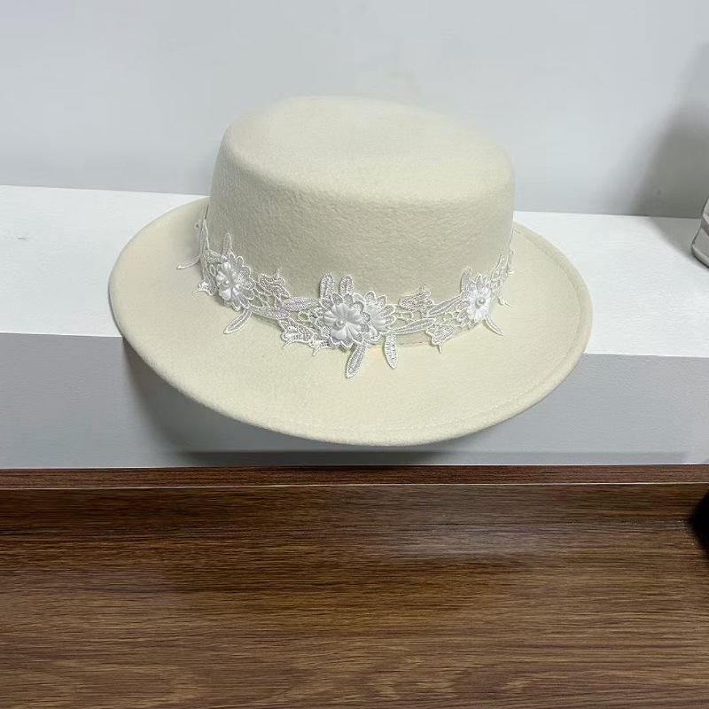 White French Autumn and Winter Woolen Top Hat Ladies British Big Head Versatile Elegant Lace Flower Flat Top Hat