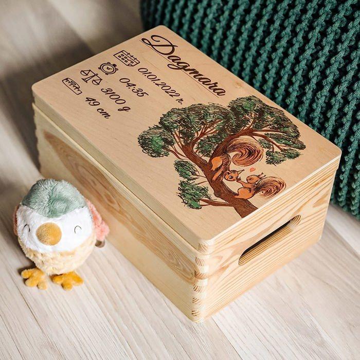 Personalizable Baby Gift - Memory Box - Wooden Baby Keepsake Box - 30 X 20 X 14 Cm - Squirrel Pattern