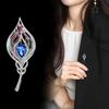 Vintage Feather Brooch Zinc Alloy Lightweight Jewelry Accessory For Women Elegant Retro Design Gift