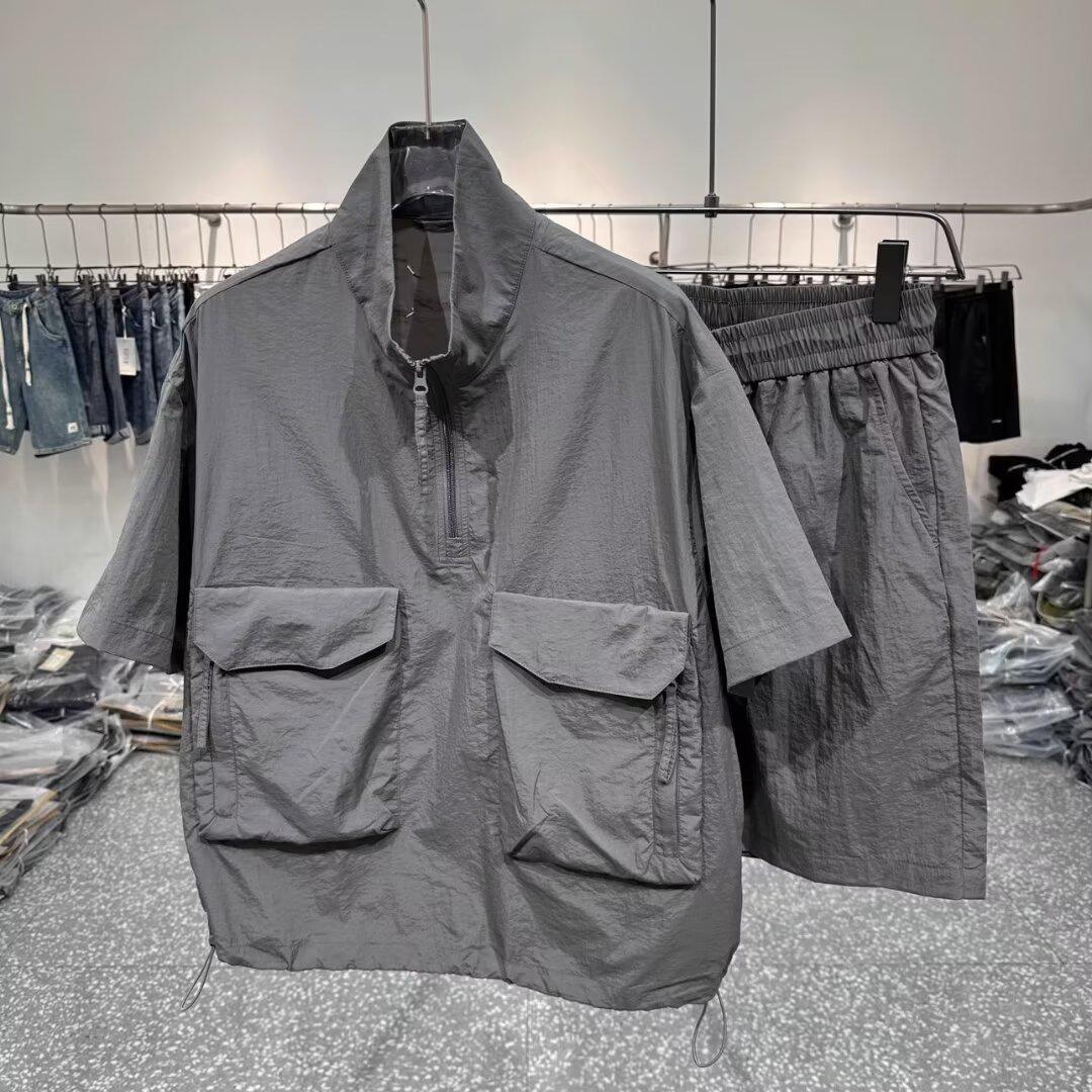 

Мужской быстросохнущий летний комплект с коротким рукавом (куртка и шорты) M