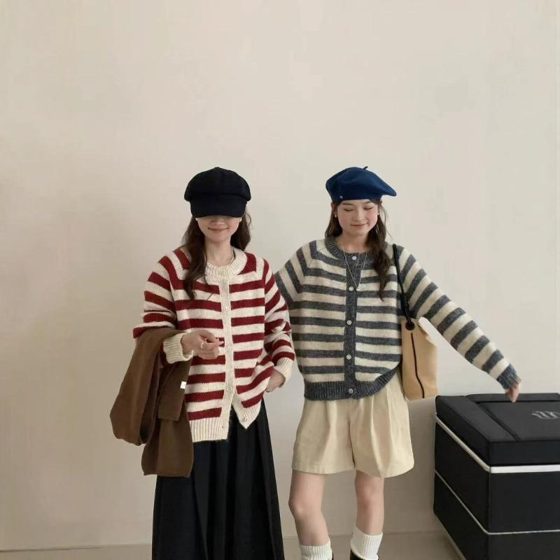 Retro striped crew neck knitted cardigan women's autumn and winter new loose casual soft waxy lazy wind sweater jacket