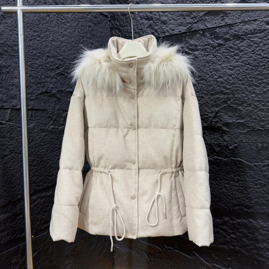 Winter new Tuscan fur integrated removable goose down down pie overcome women