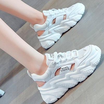 Zomer Nieuwe Mesh Oppervlak Platform Papa Schoenen Hol Ademend Casual Sport Witte Schoenen Dames Sandalen Gemengde Batch