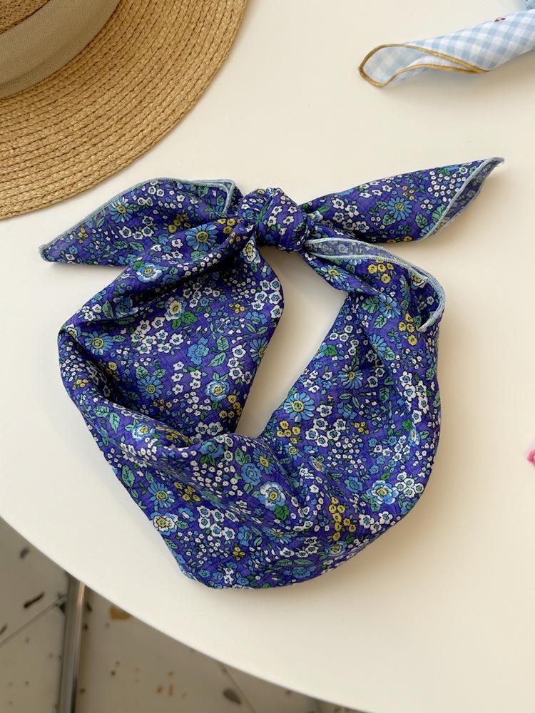 Quadratischer Schal aus Baumwolle und Leinen mit floralem Tupfenmuster - Retro & frisches Kopftuch