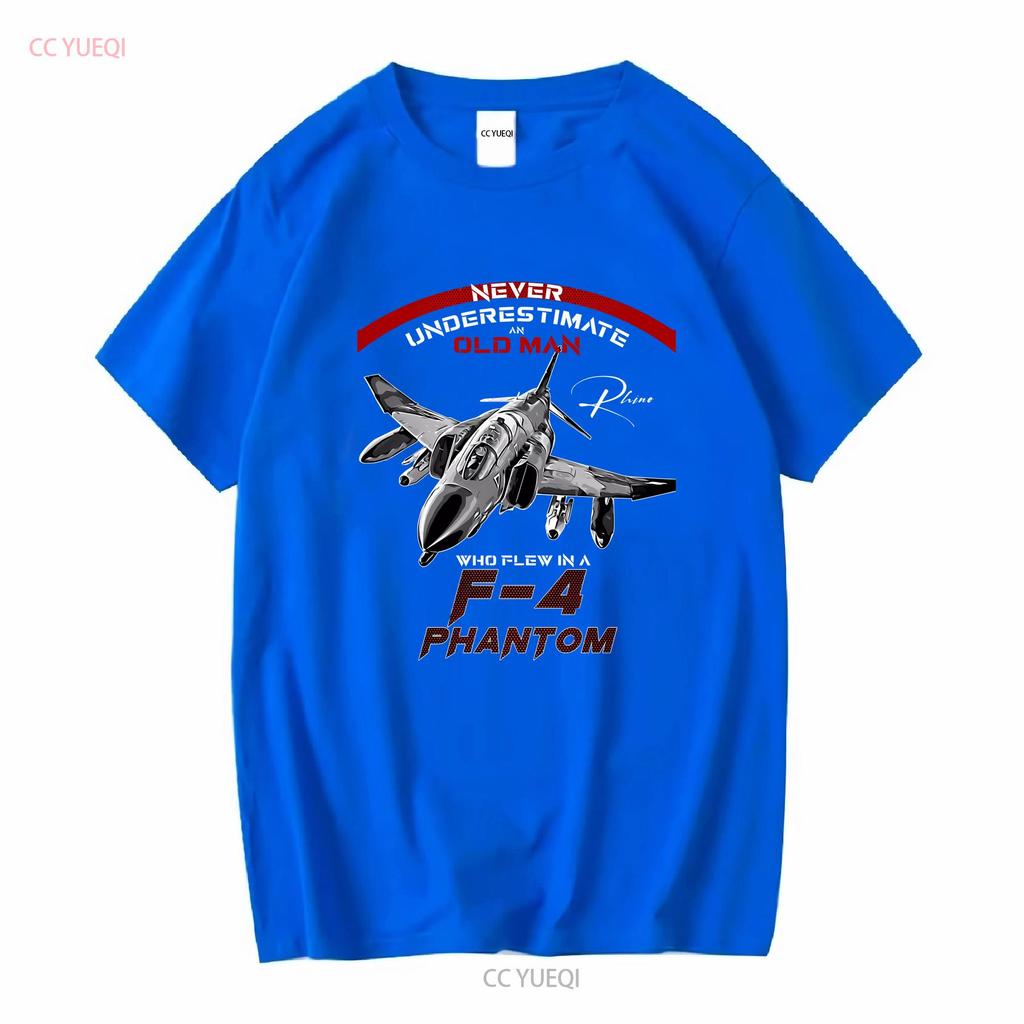F4 Phantom Never Underestimate an Old Man Who Flew In a Classic T Shirt Vintage Washed Streetwear Stylish Versatile Soft