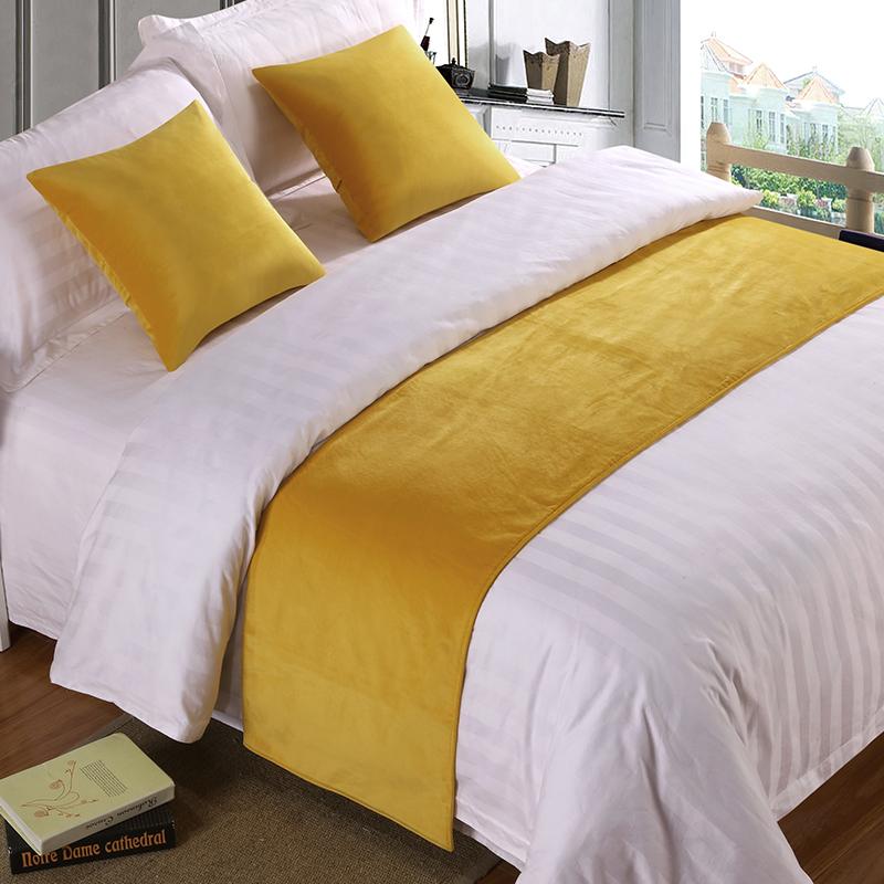 Luxury Velvet Solid Bed Runner Scarf Protector Slipcover Bed Decorative Scarf for Bedroom Hotel Wedding Room Twin/Queen/King