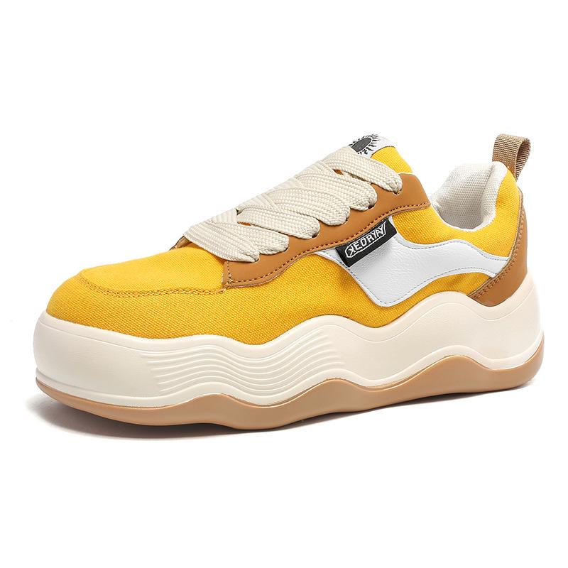 "Live Broadcast Women's Thick-Soled Canvas Shoes: Stylish British Light Luxury, All-Match Casual, Trendy Couples' Footwear"