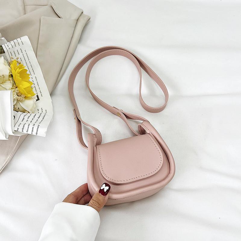 Chic 2023 Autumn New Shoulder Bag For Women Korean Version Saddle Bag Simple Saddle Bag Street Fashion Crossbody Bag розовый
